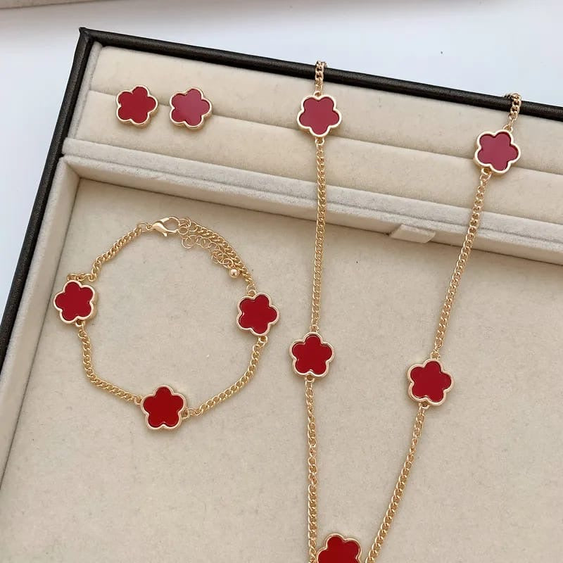 Red Clover Jewellery Set
