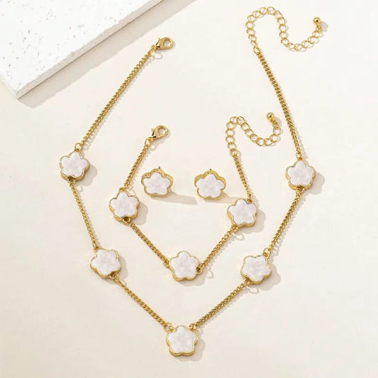 White Clover Jewellery Set